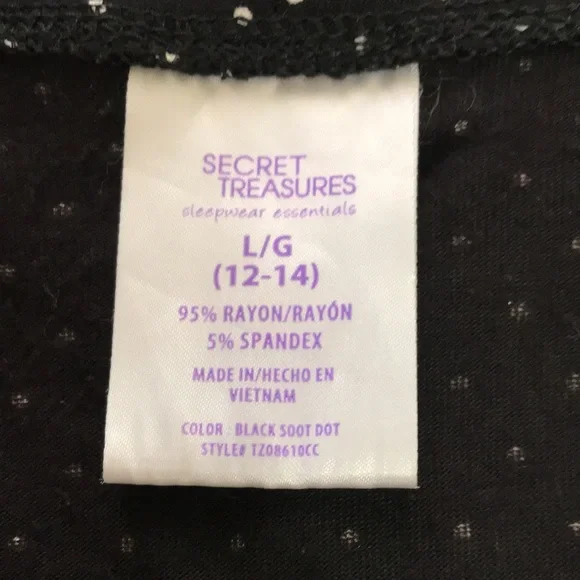 SECRET TREASURES Robe. Size Large - Picture 7 of 10